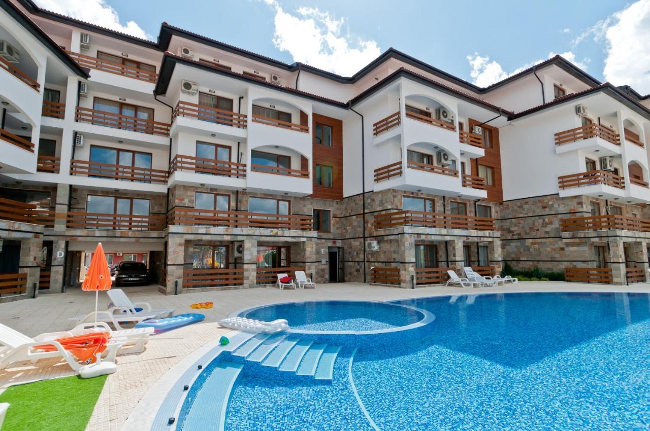 Vm Apartments Robinson Beach Pomorie Esterno foto