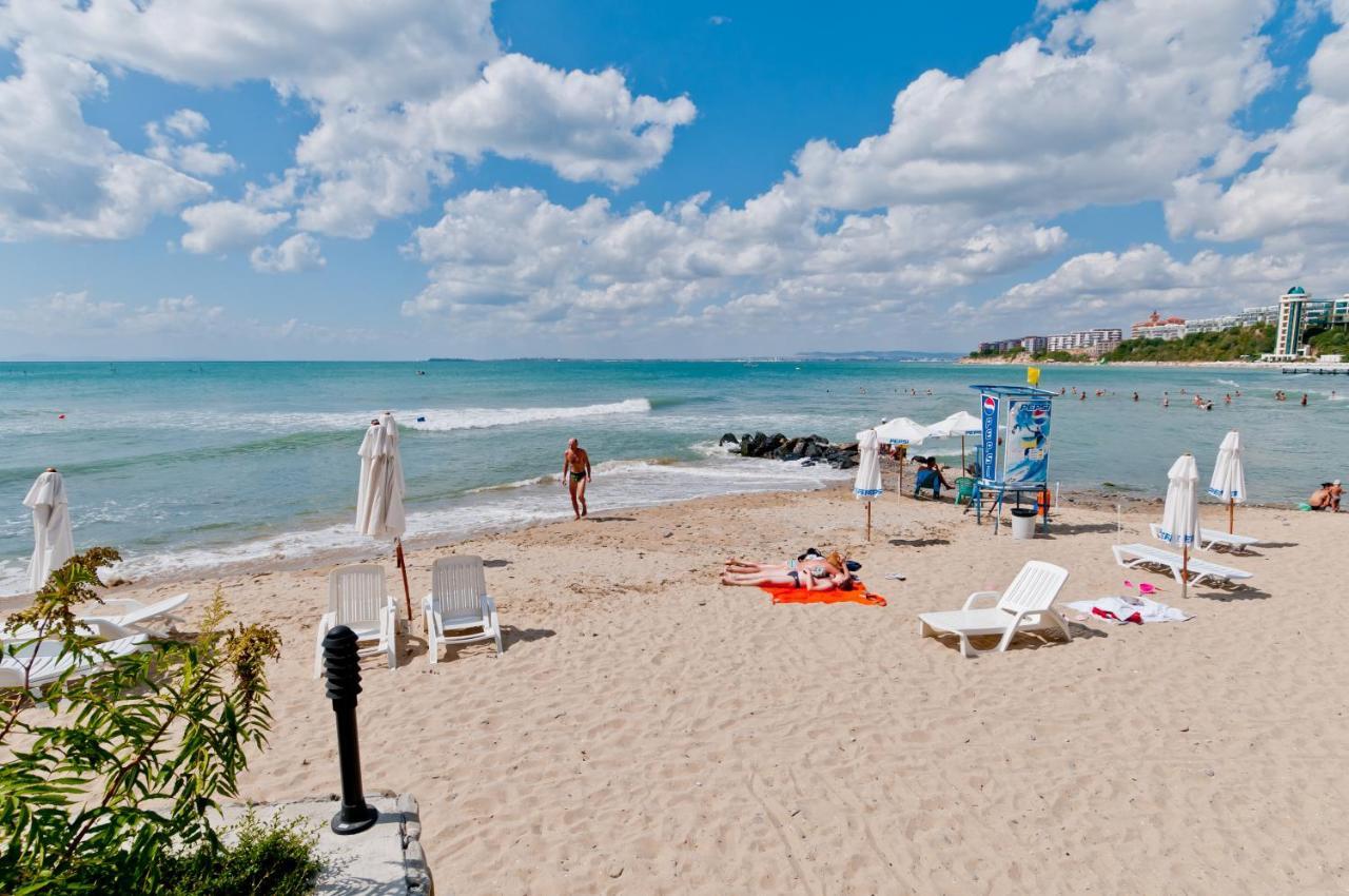 Vm Apartments Robinson Beach Pomorie Esterno foto